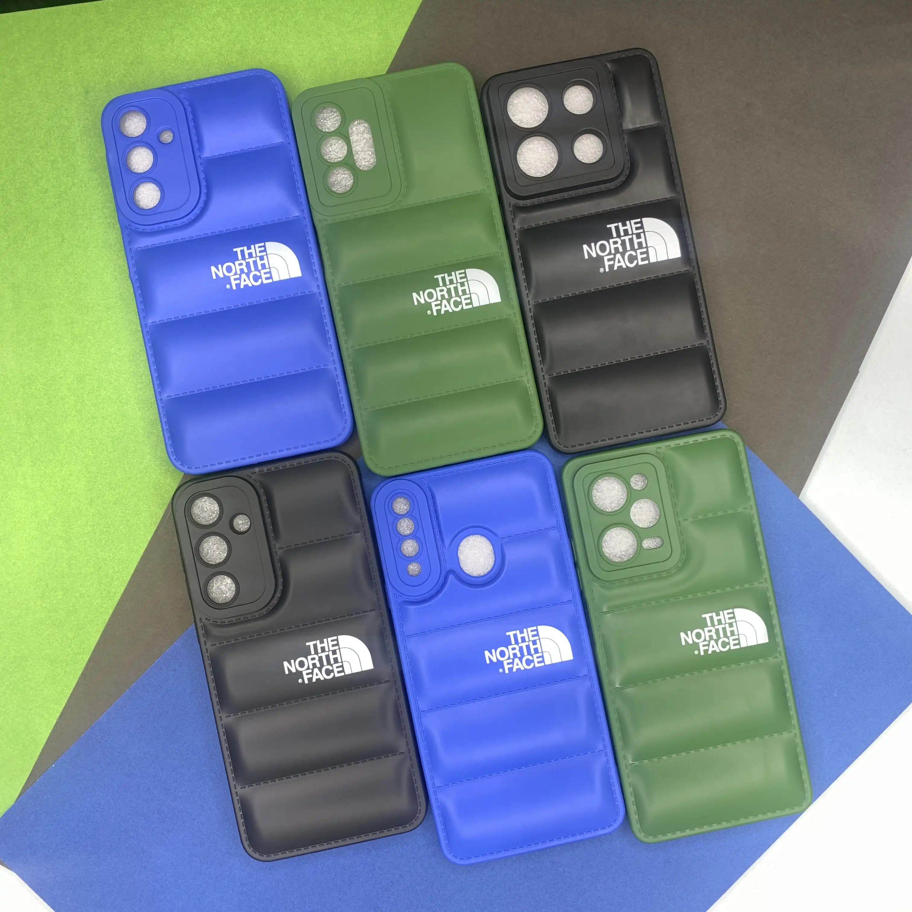 کاور پافری مدل The North Face مناسب برای گوشی موبایل سامسونگ Galaxy A04s