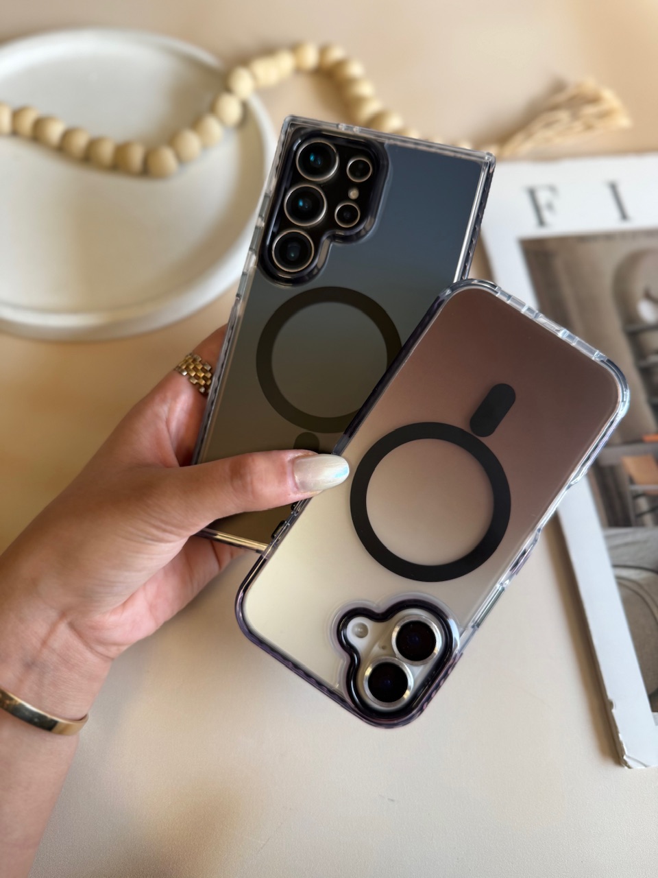کاور Matte Land MagSafe مناسب برای گوشی موبایل iPhone 16 Pro